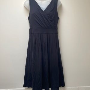 Lands End black knee length Medium wrap dress Pima cotton sleeveless fit flare